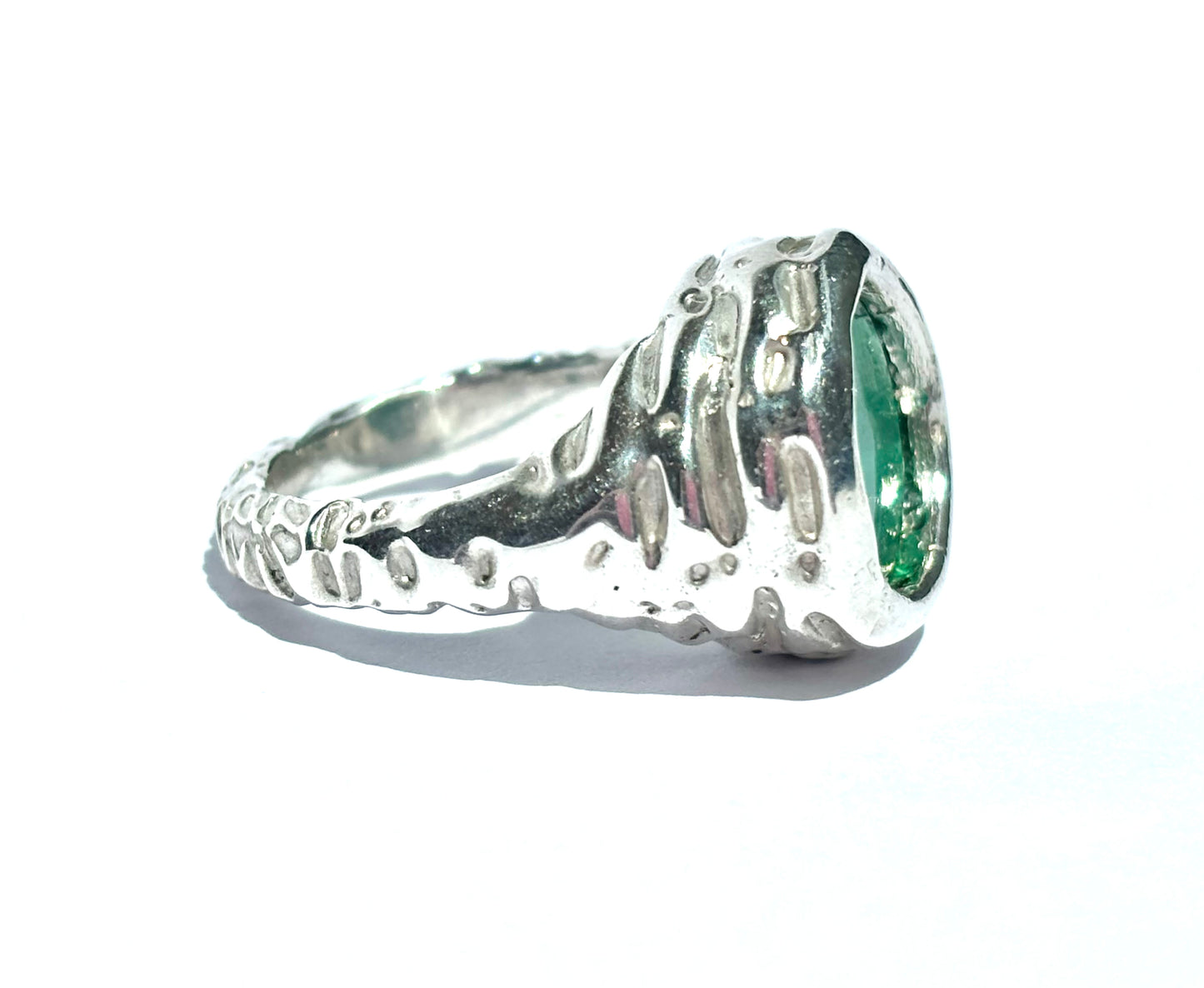 Round Malachite Ripple Ring
