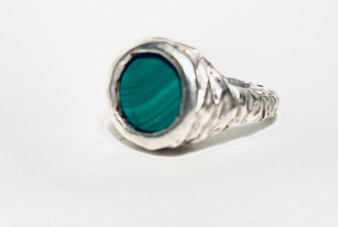 Round Malachite Ripple Ring