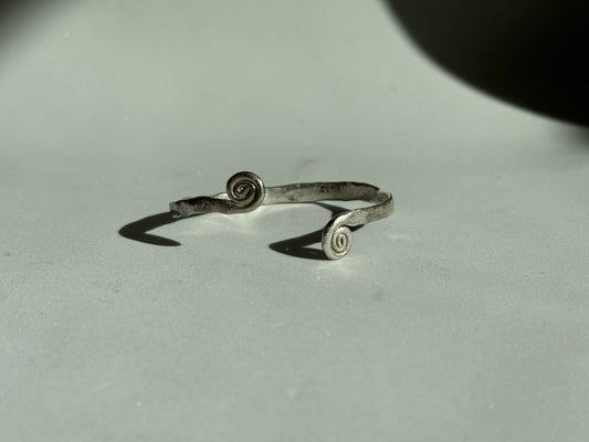 Helicia bracelet