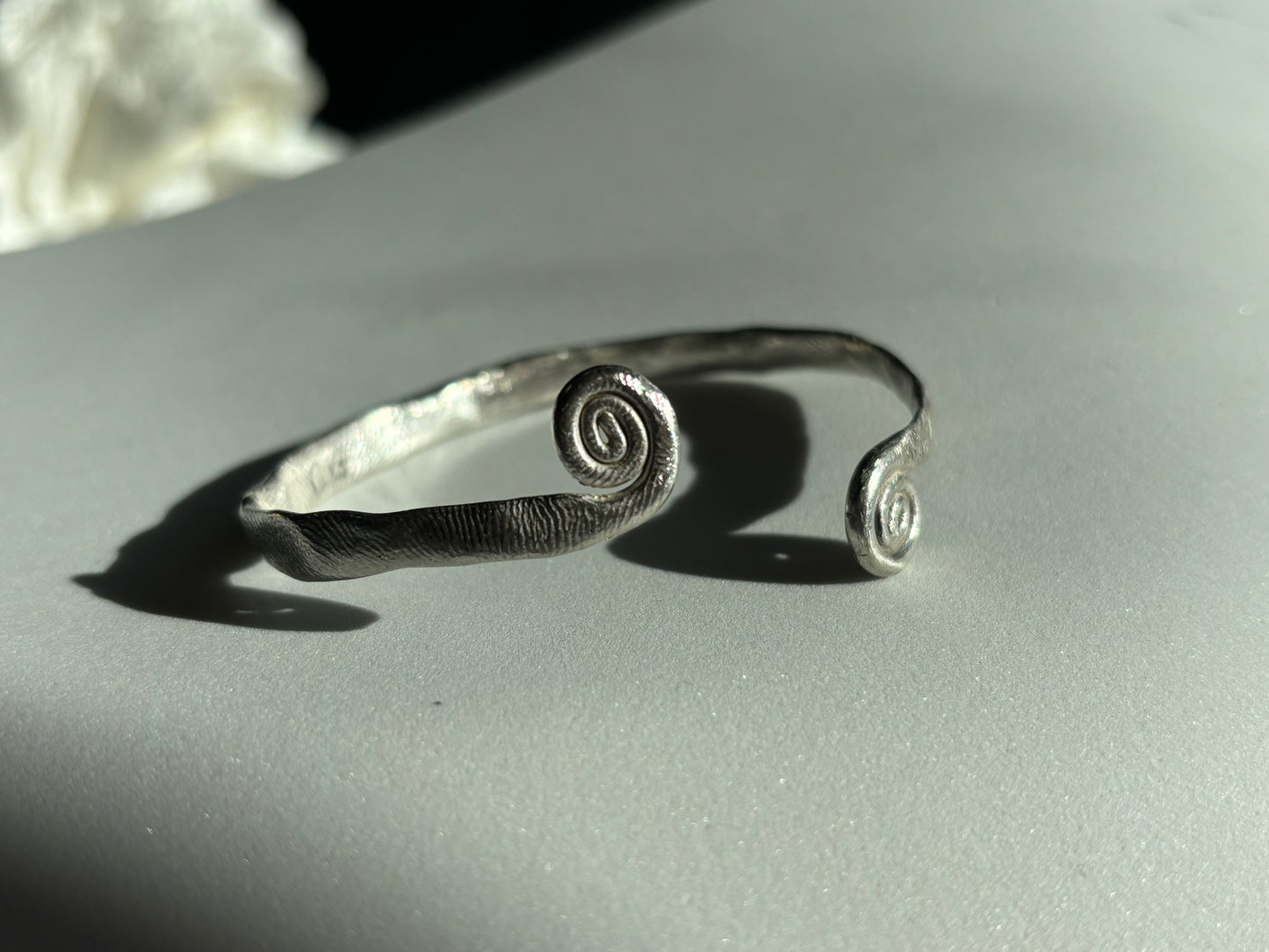Helicia bracelet