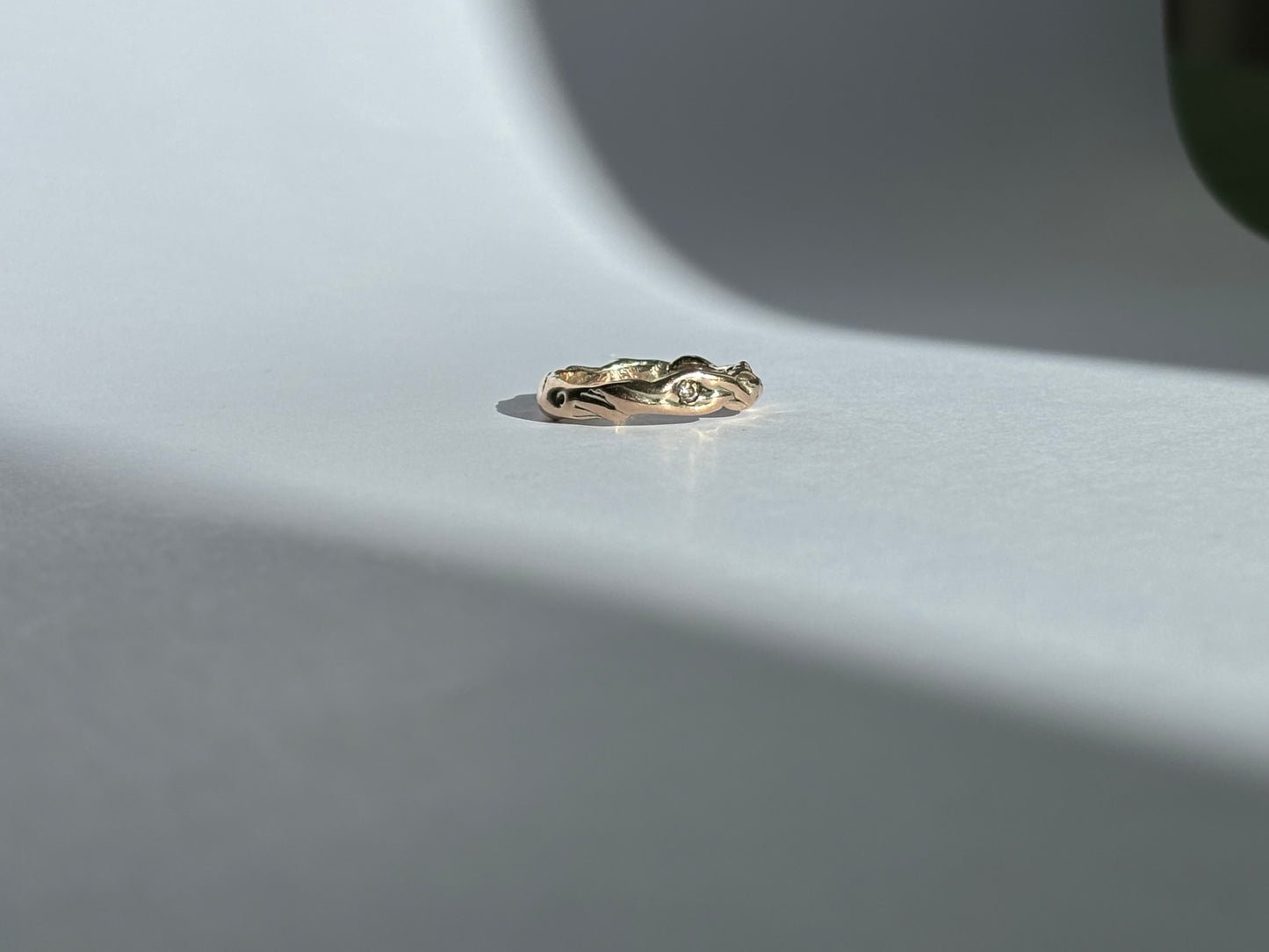 Sun band with Moissanite