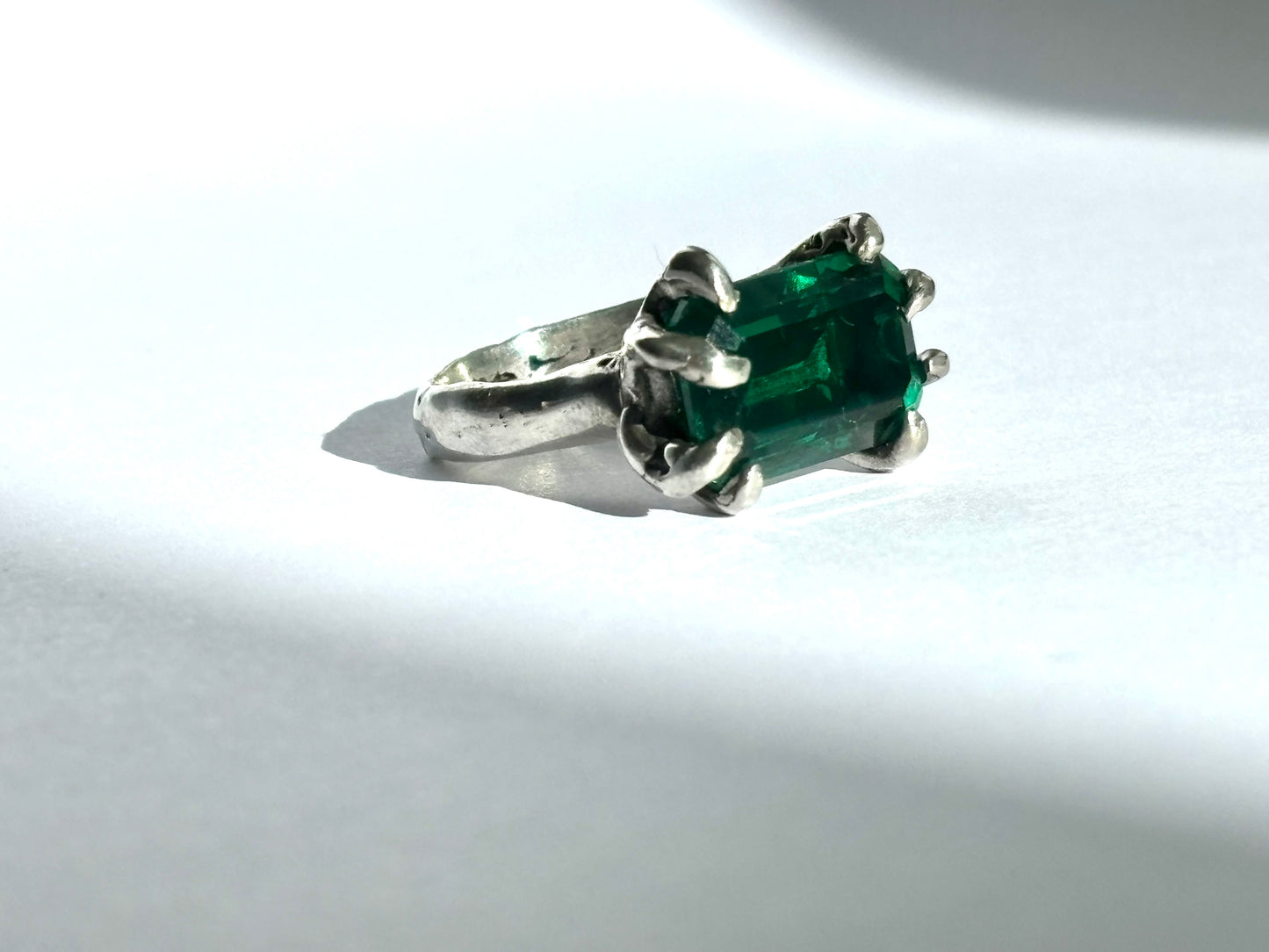 Green Claw Ring