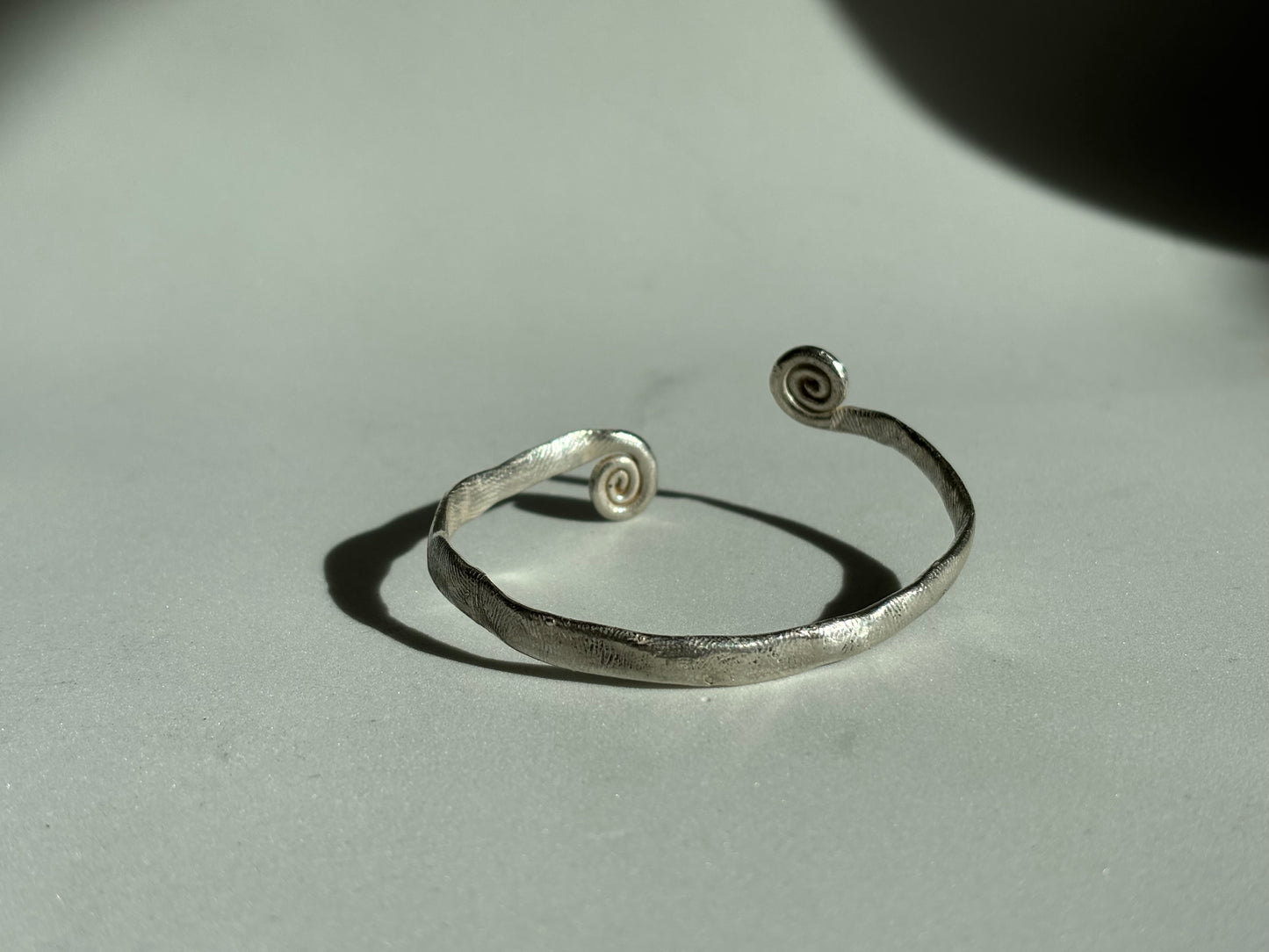 Helicia bracelet